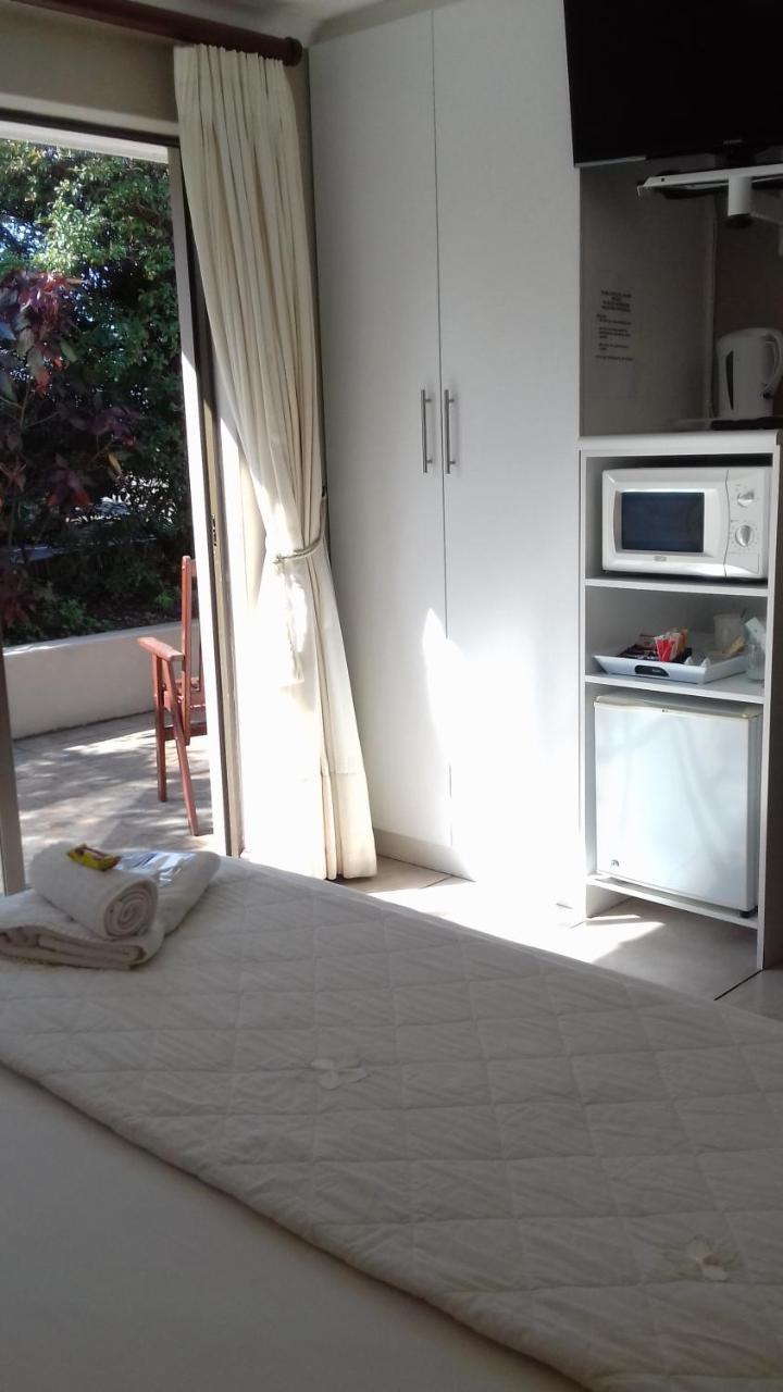 Blue Bend B&B East London Dış mekan fotoğraf