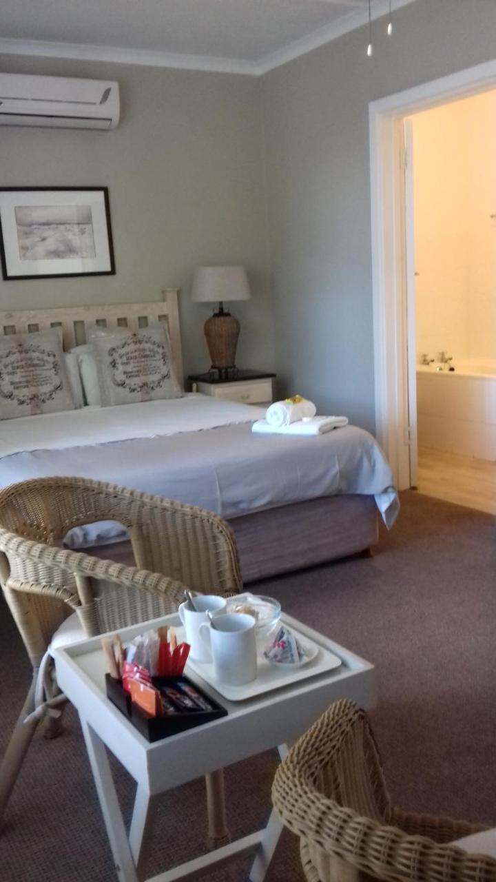 Blue Bend B&B East London Dış mekan fotoğraf