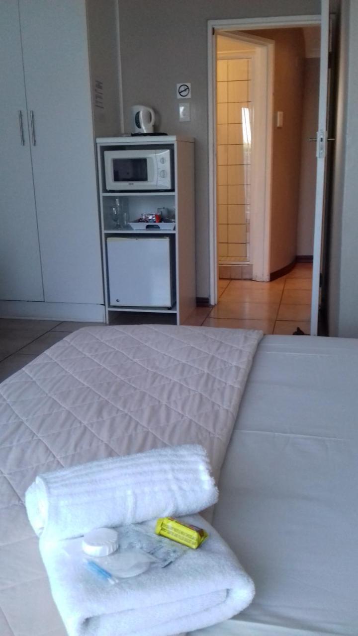 Blue Bend B&B East London Dış mekan fotoğraf